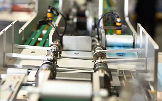 mg冰球突破全自动口罩生产流水线装备产能高自动化水平高稳固性好