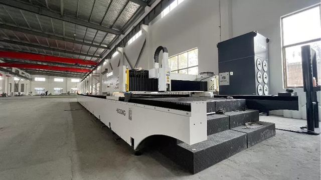 mg冰球突破HGLX高精度激光切割机