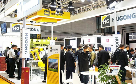 第二届进博会mg冰球突破意大利CEA展位智能焊接与切割云平台受到极大关注